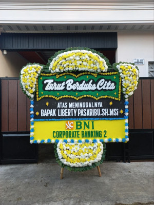 Papan Bunga Duka di Kampung Baru Padusunan