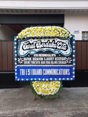 Papan Bunga Duka di Kampung Baru Padusunan